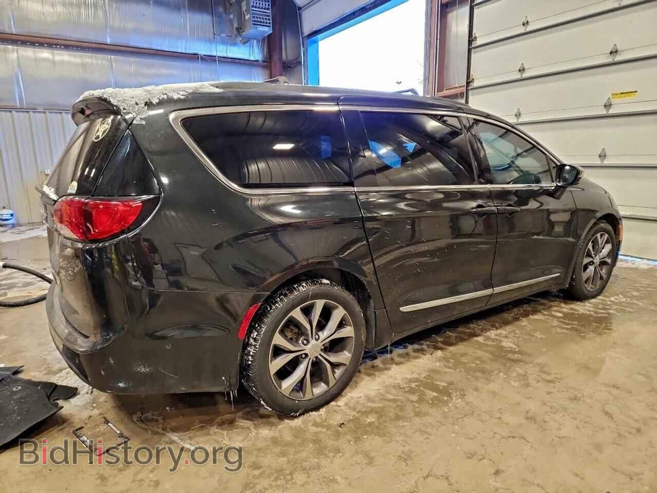 2017 CHRYSLER PACIFICA - VIN: 2C4RC1GG2HR821383 - Фото 3