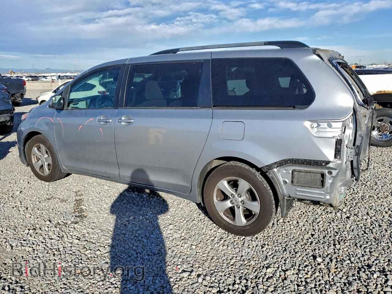 2017 TOYOTA All Models - VIN: 5TDKZ3DC9HS822227 - Фото 2