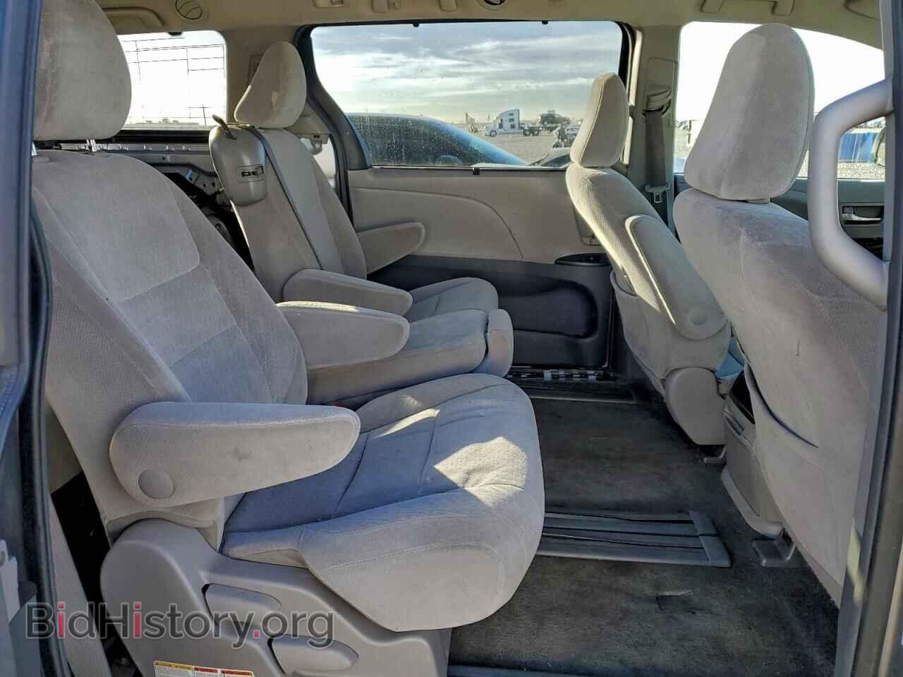 2017 TOYOTA All Models - VIN: 5TDKZ3DC9HS822227 - Фото 11