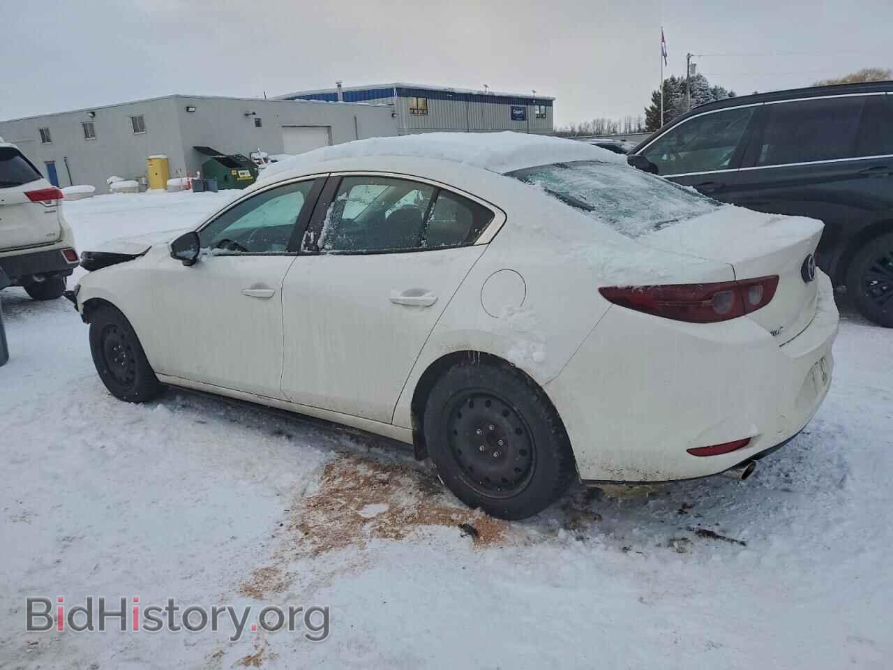 2020 MAZDA 3 - VIN: 3MZBPAB74LM130656 - Photo 2