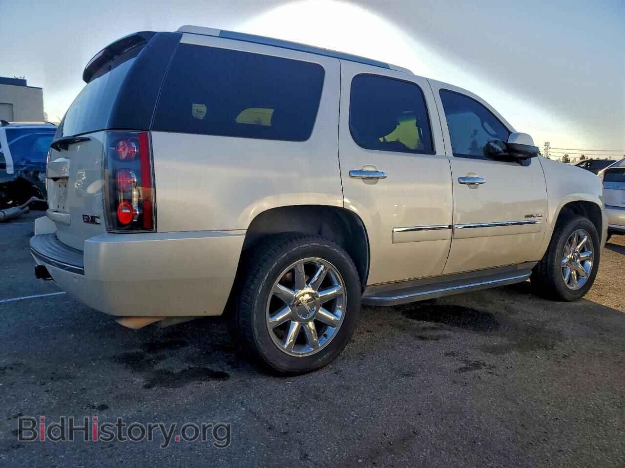 2010 GMC YUKON - VIN: 1GKUKEEF7AR219982 - Photo 3