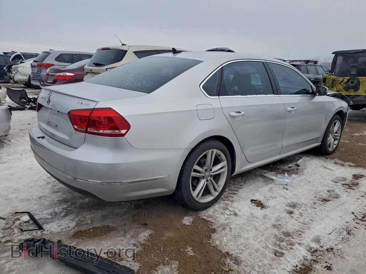 2015 VOLKSWAGEN PASSAT - VIN: 1VWCT7A35FC007245 - Фото 3