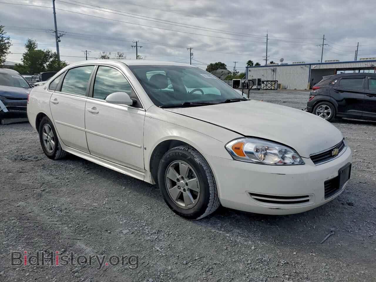 2009 CHEVROLET IMPALA - VIN: 2G1WT57K891236850 - Фото 4