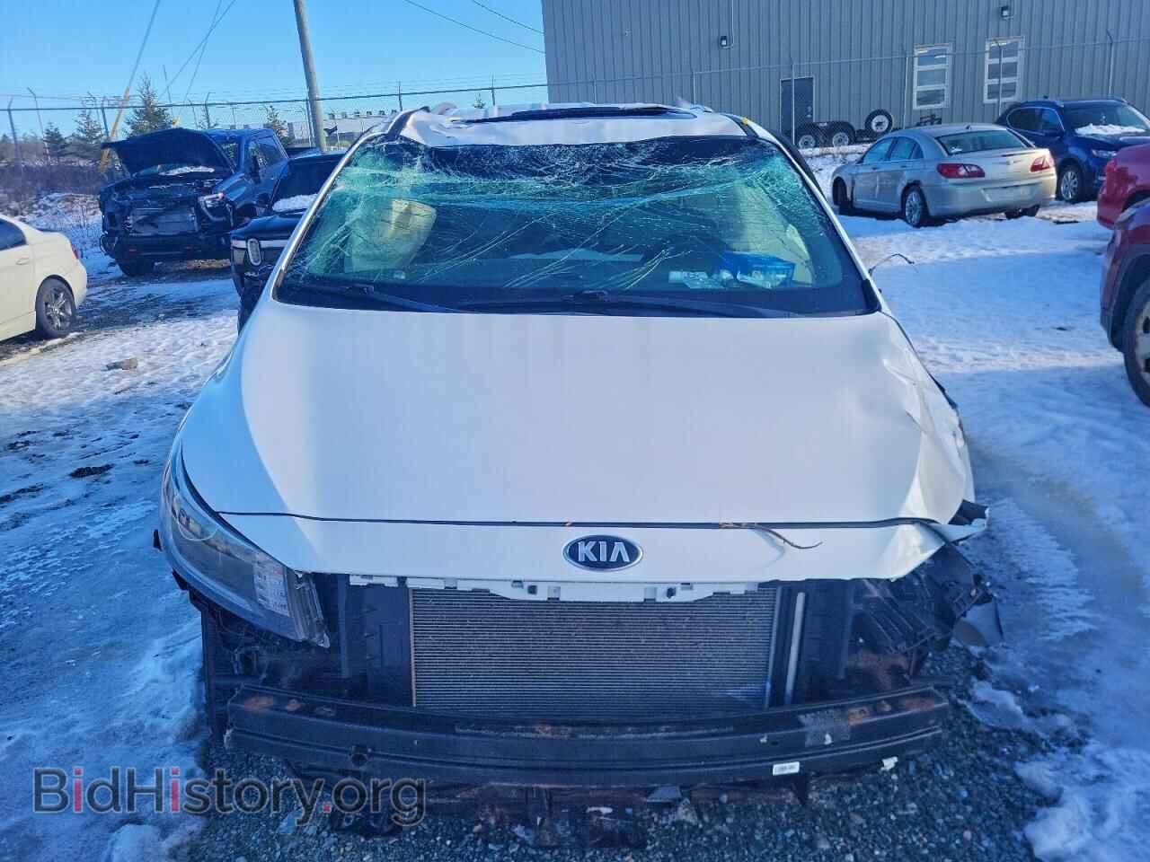2019 KIA All Models - VIN: KNDMC5C17K6528404 - Фото 5