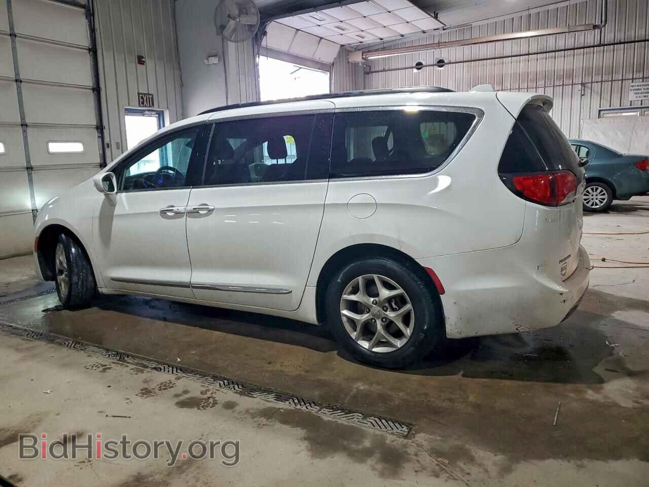 2017 CHRYSLER PACIFICA - VIN: 2C4RC1BG2HR520958 - Фото 2