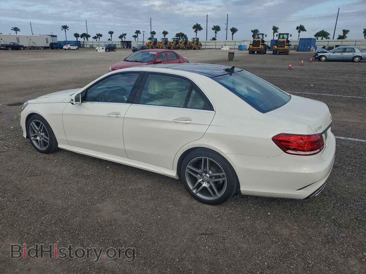 2014 MERCEDES-BENZ E-CLASS - VIN: WDDHF5KB7EA922088 - Фото 2