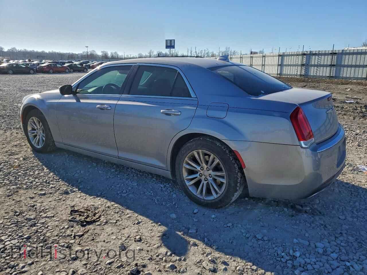 2017 CHRYSLER 300 - VIN: 2C3CCAAG4HH576997 - Фото 2