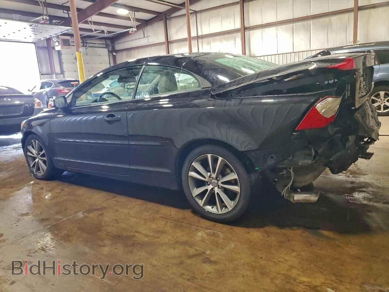 2013 VOLVO C70 - VIN: YV1672MC7DJ139090 - Фото 2