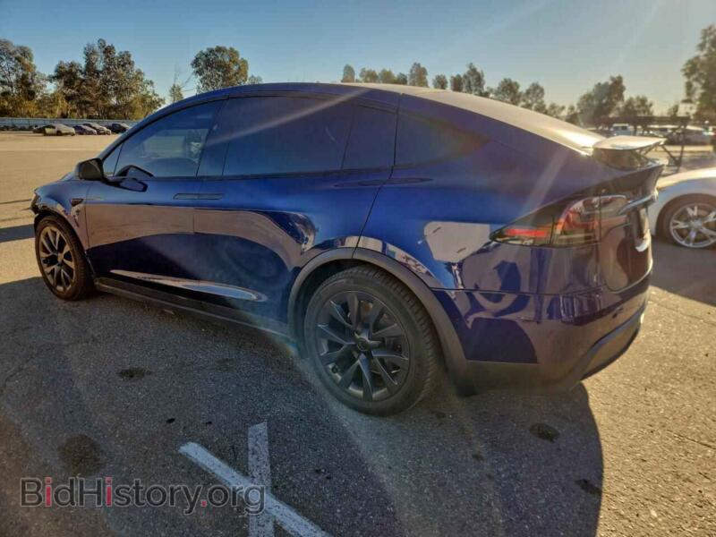 2022 Tesla MODEL X (VIN 7SAXCBE67NF350266) — photo 2 of 14