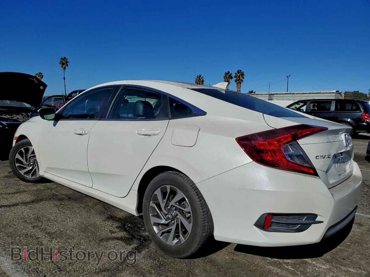 2018 HONDA CIVIC - VIN: 2HGFC2F76JH545491 - Фото 2