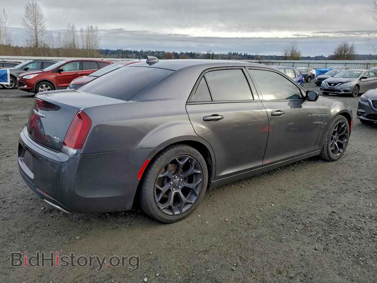 2019 CHRYSLER 300 - VIN: 2C3CCAAG8KH565136 - Фото 3