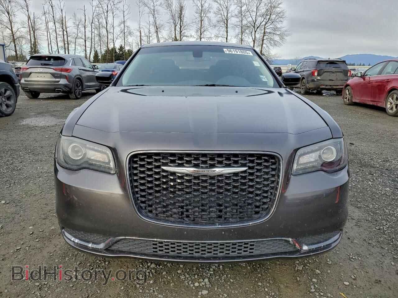 2019 CHRYSLER 300 - VIN: 2C3CCAAG8KH565136 - Фото 5