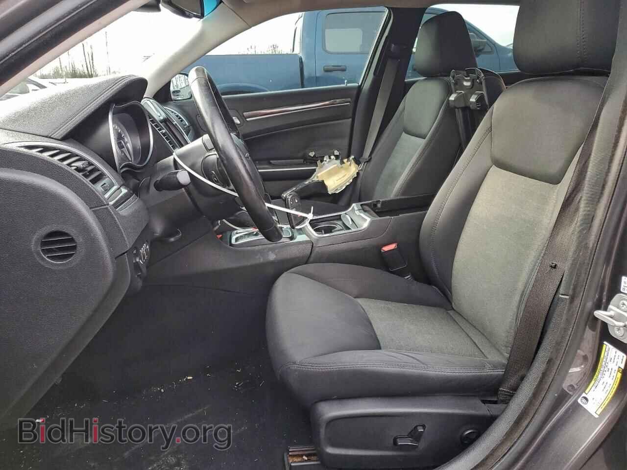 2019 CHRYSLER 300 - VIN: 2C3CCAAG8KH565136 - Фото 7