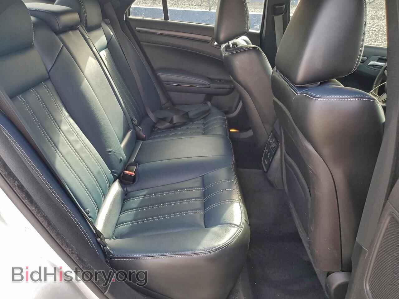 2015 CHRYSLER 300 - VIN: 2C3CCAGG0FH787456 - Фото 10