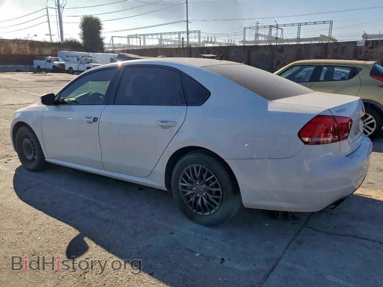 2015 VOLKSWAGEN PASSAT - VIN: 1VWAT7A32FC065773 - Фото 2