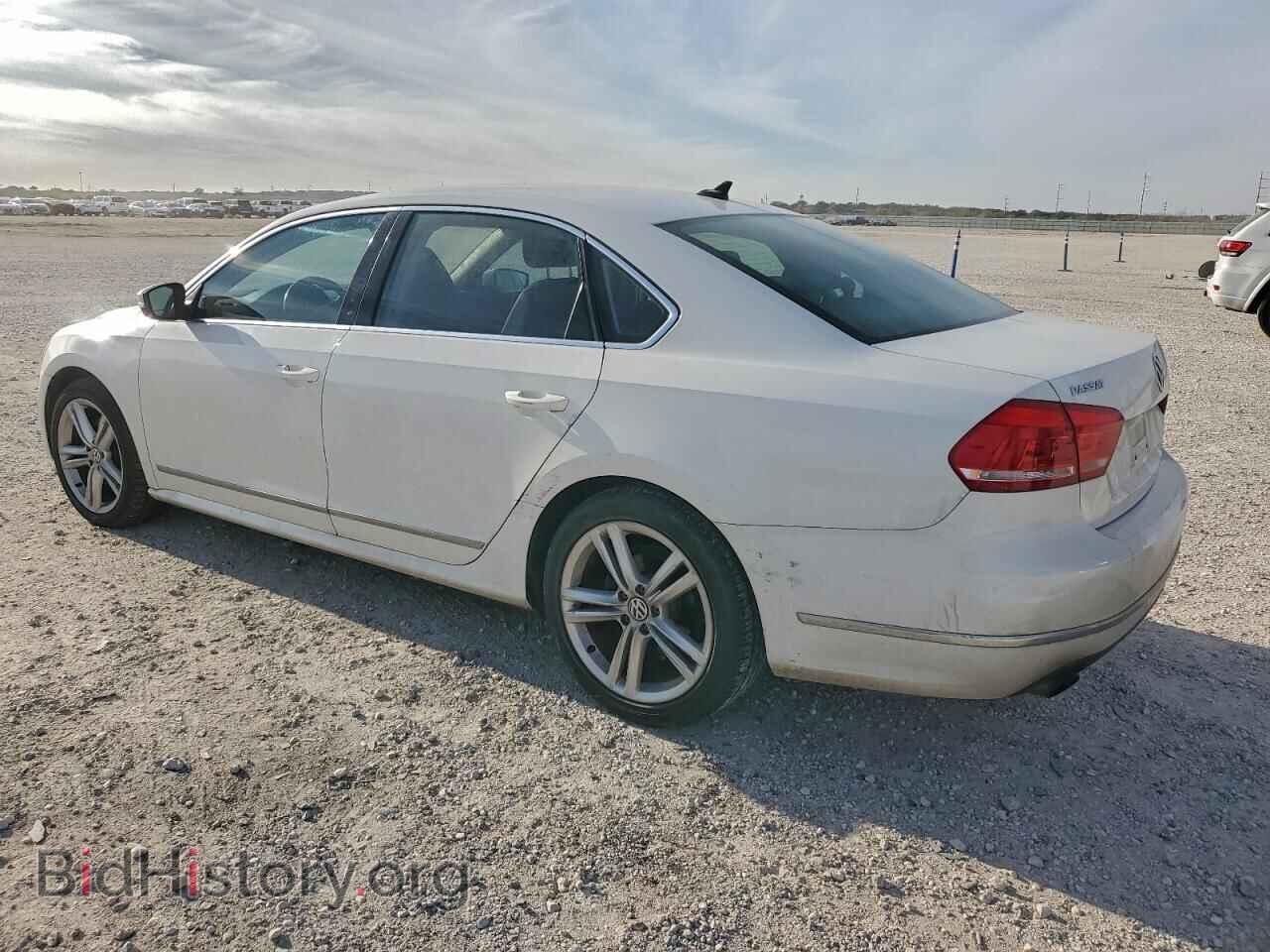 2015 VOLKSWAGEN PASSAT - VIN: 1VWBS7A31FC067344 - Фото 2