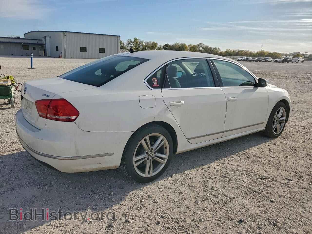 2015 VOLKSWAGEN PASSAT - VIN: 1VWBS7A31FC067344 - Фото 3