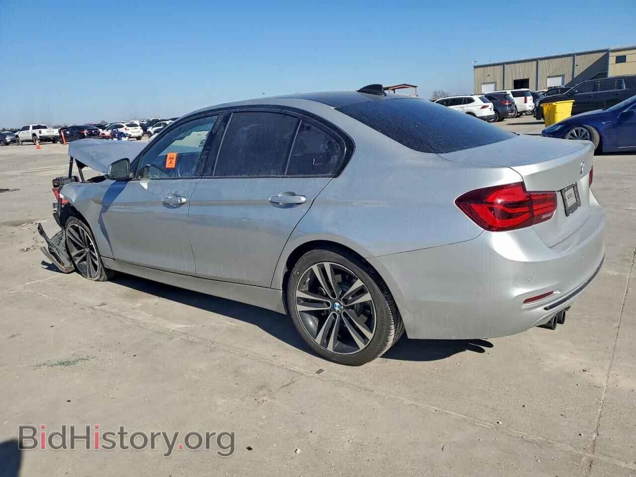 2018 BMW 3 SERIES - VIN: WBA8B9C50JEE83048 - Фото 2