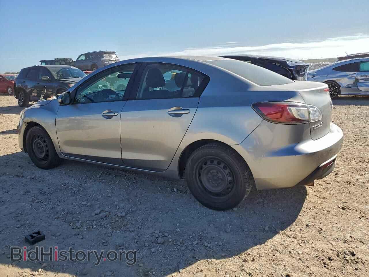 2011 MAZDA 3 - VIN: JM1BL1UF2B1449729 - Фото 2
