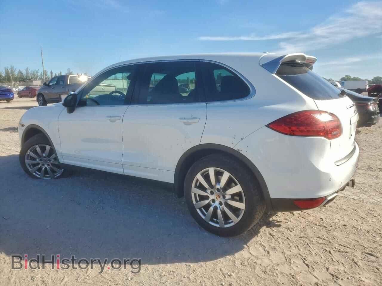 2014 PORSCHE CAYENNE - VIN: WP1AA2A22ELA06867 - Фото 2