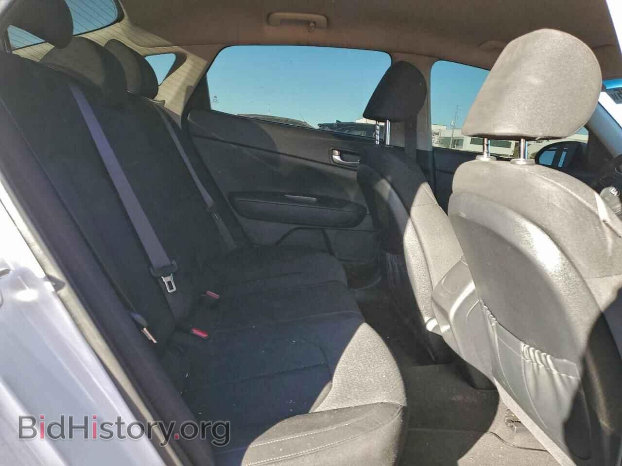 2017 KIA OPTIMA - VIN: KNAGT4L3XH5175693 - Фото 10