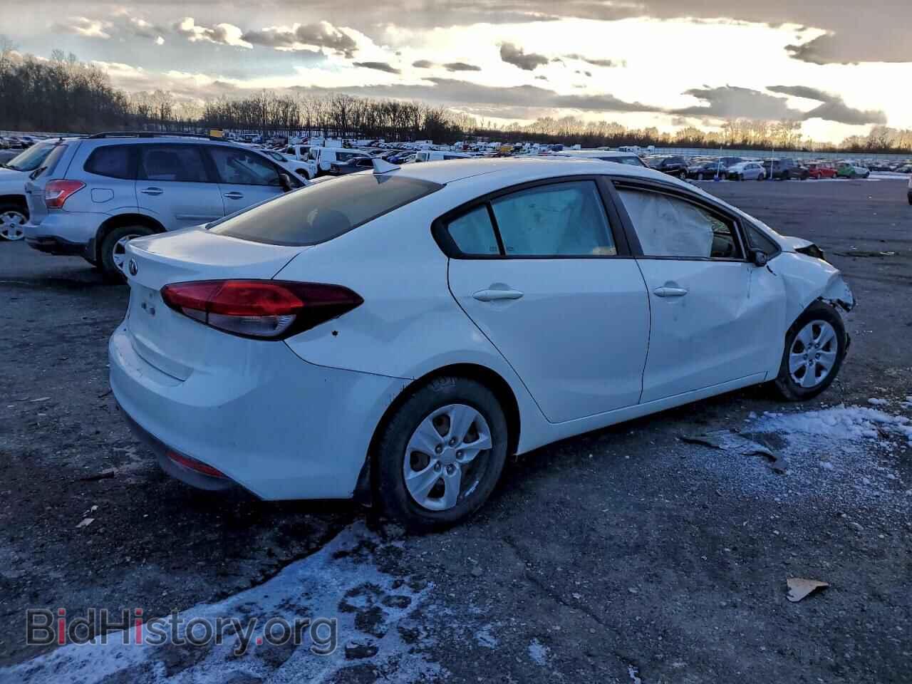 2017 KIA FORTE - VIN: 3KPFK4A76HE064165 - Фото 3