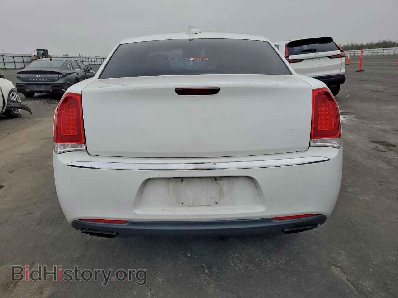 2015 CHRYSLER 300 - VIN: 2C3CCARG9FH757031 - Фото 6