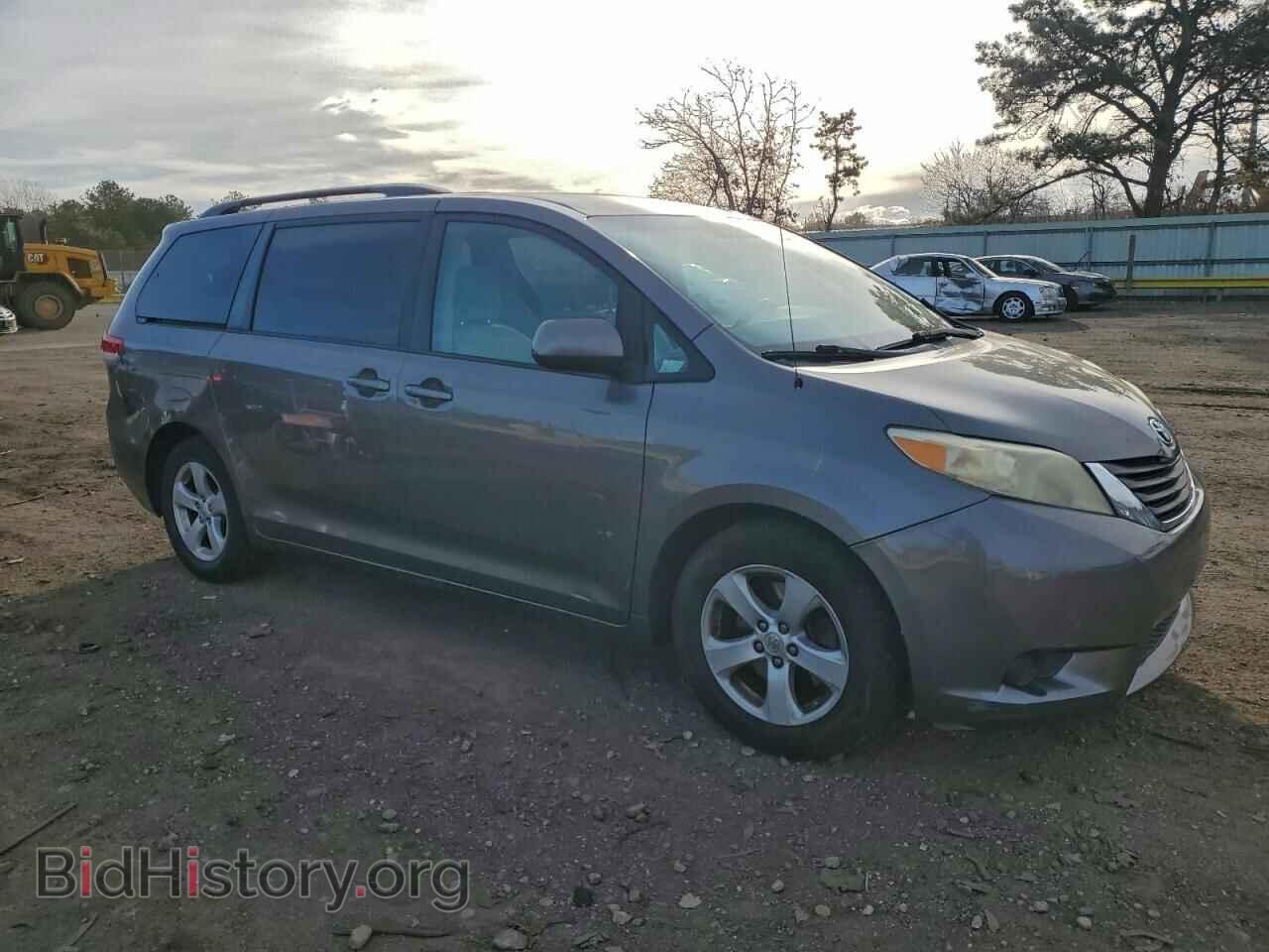 2011 TOYOTA All Models - VIN: 5TDKK3DC4BS086065 - Фото 4