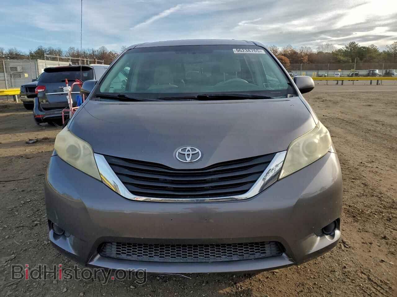 2011 TOYOTA All Models - VIN: 5TDKK3DC4BS086065 - Фото 5
