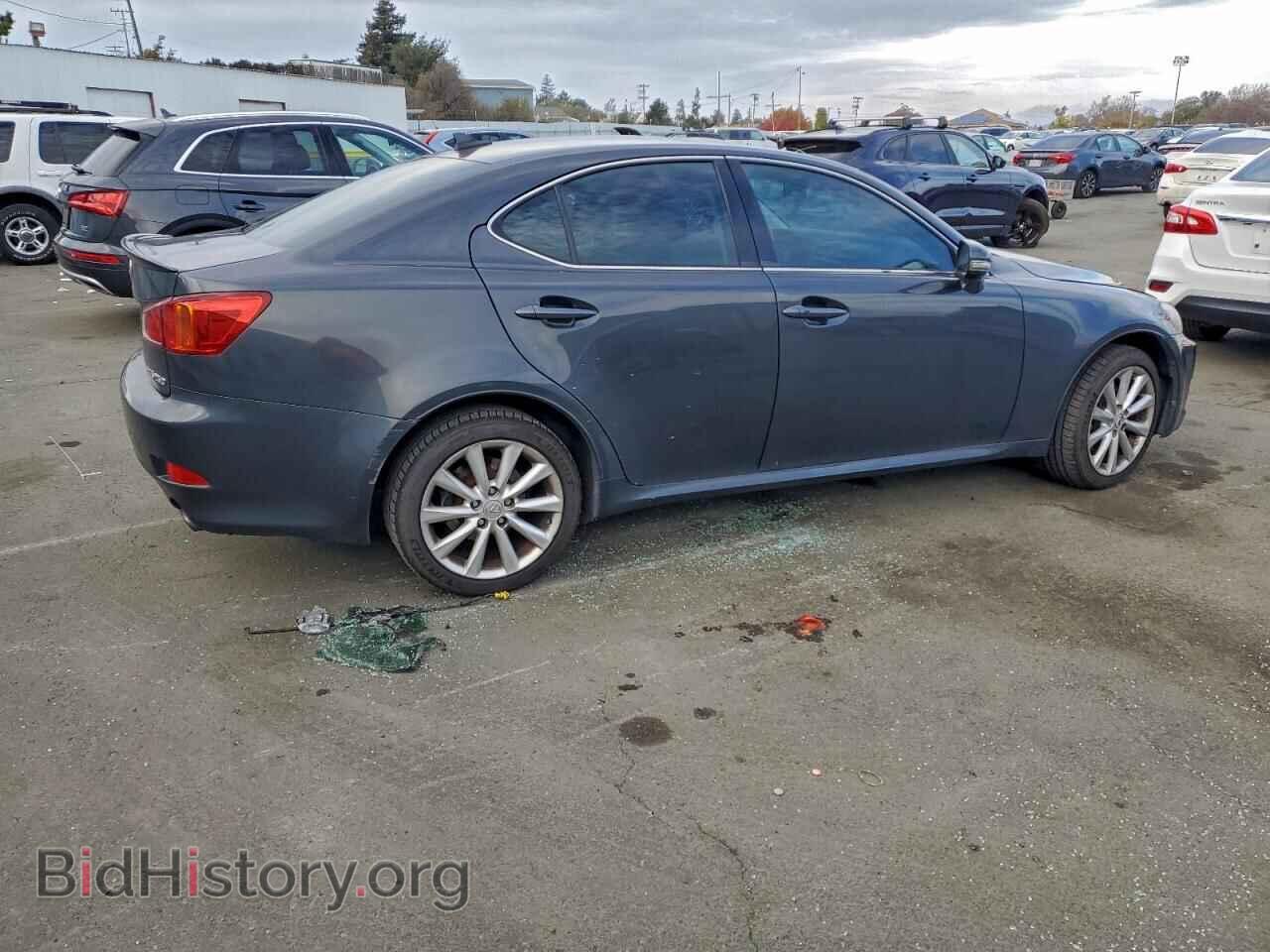2010 LEXUS IS - VIN: JTHCF5C21A5042637 - Photo 3