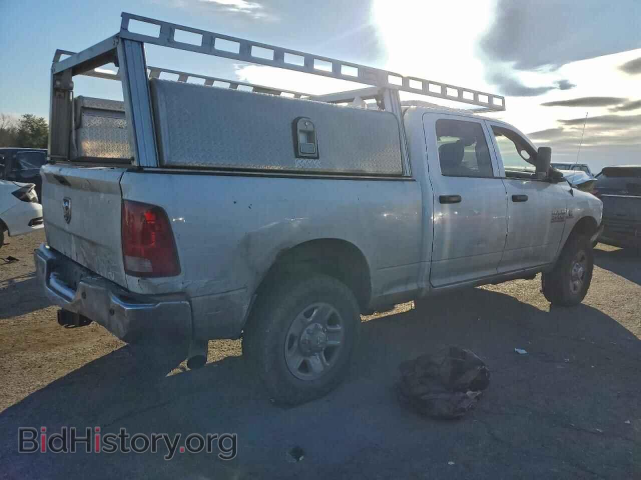 2015 RAM All Models - VIN: 3C6UR5CL2FG662748 - Photo 3