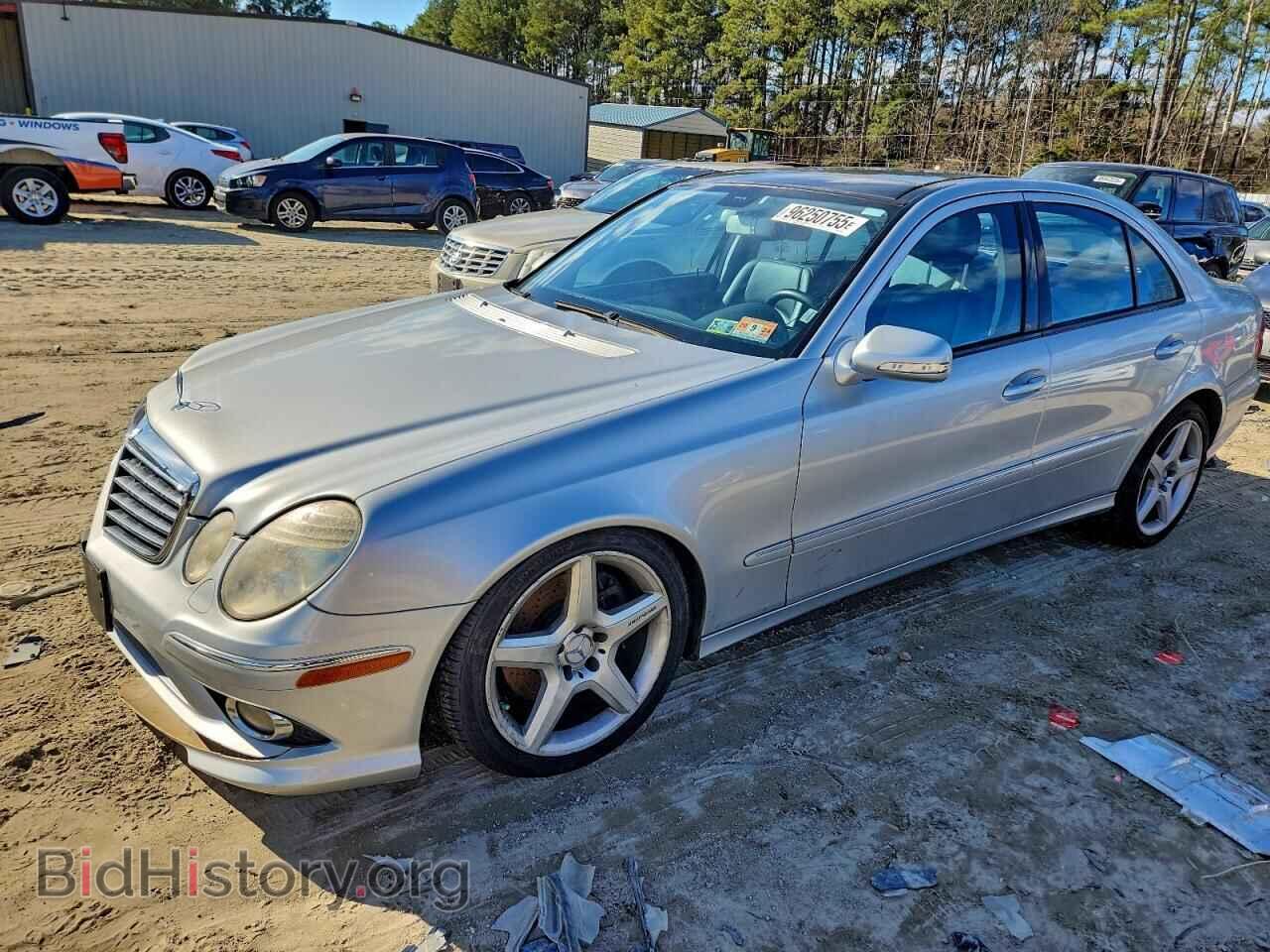 Photo WDBUF87X68B229945 - MERCEDES-BENZ E-CLASS 2008