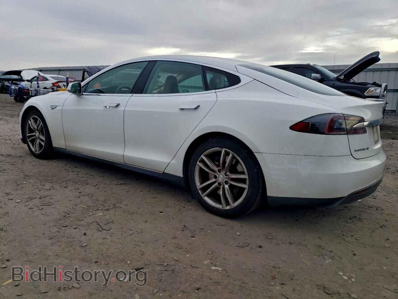2013 TESLA MODEL S - VIN: 5YJSA1CN8DFP03405 - Фото 2