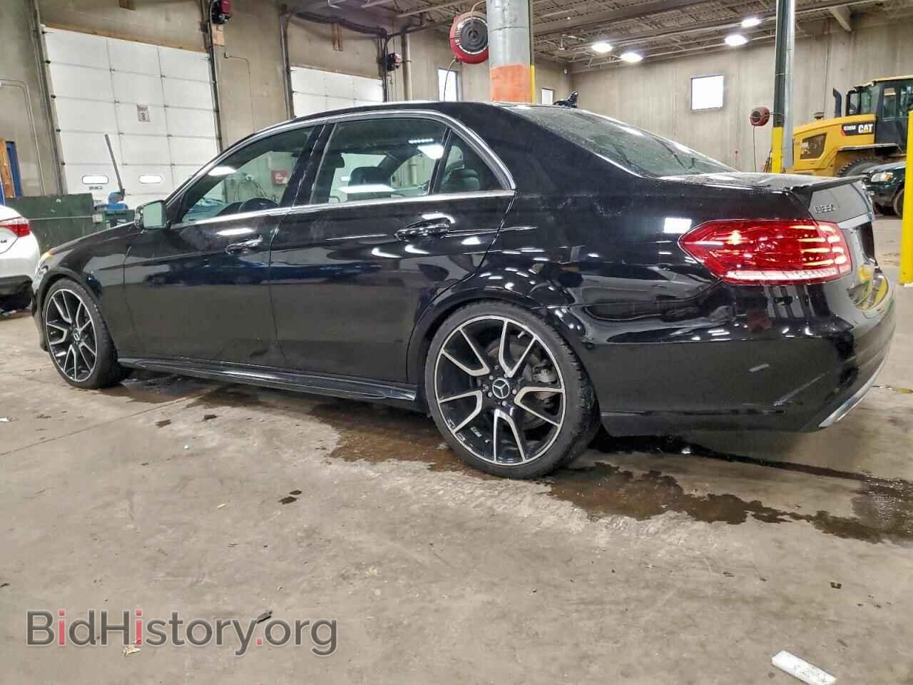 2015 MERCEDES-BENZ E-CLASS - VIN: WDDHF8JB2FB086110 - Фото 2