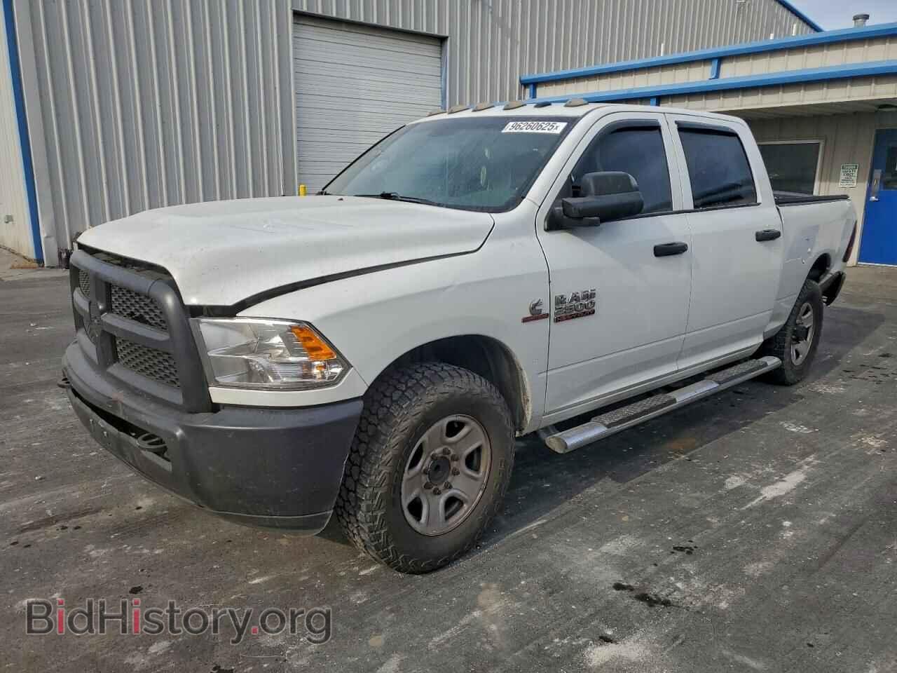 Photo 3C6UR4CL0JG153289 - RAM All Models 2018
