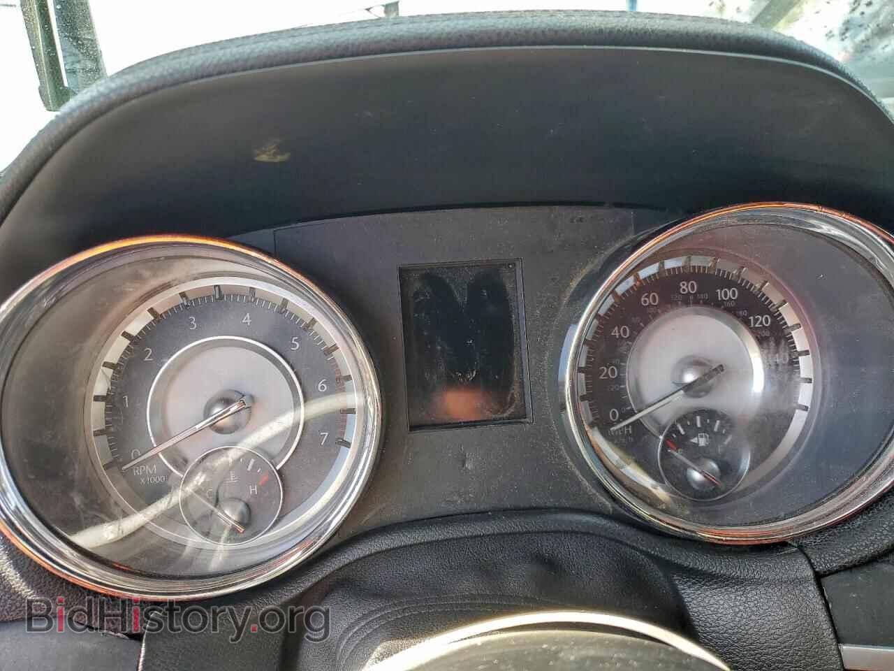 2014 CHRYSLER 300 - VIN: 2C3CCAET3EH382934 - Фото 9