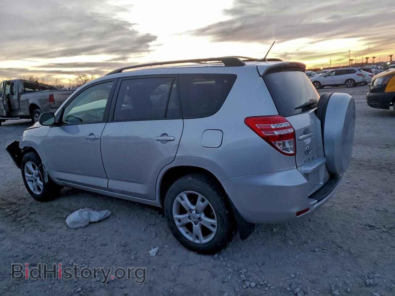 2012 TOYOTA RAV4 - VIN: JTMBF4DV2CD046141 - Фото 2