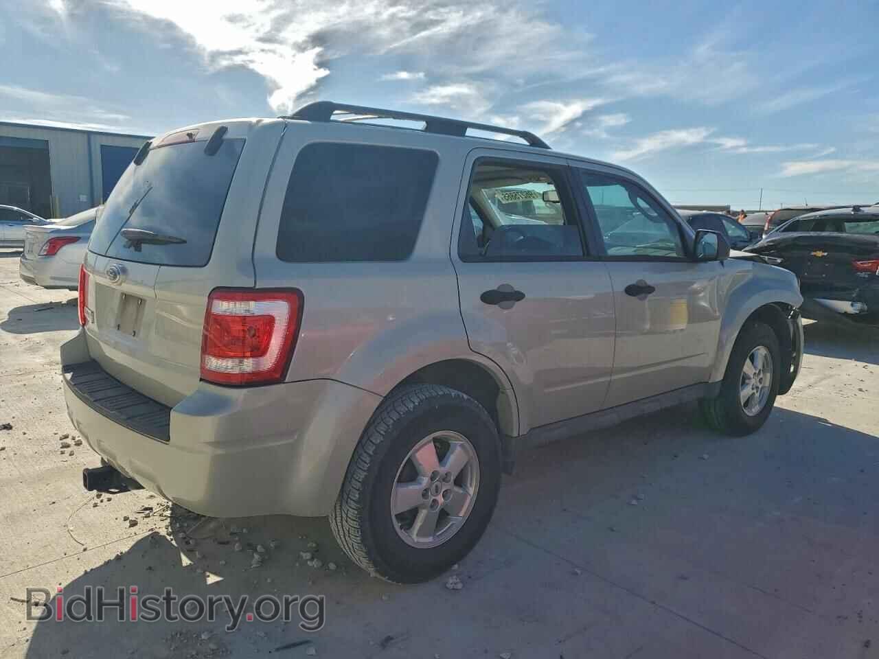 2009 FORD ESCAPE - VIN: 1FMCU03GX9KC03680 - Фото 3