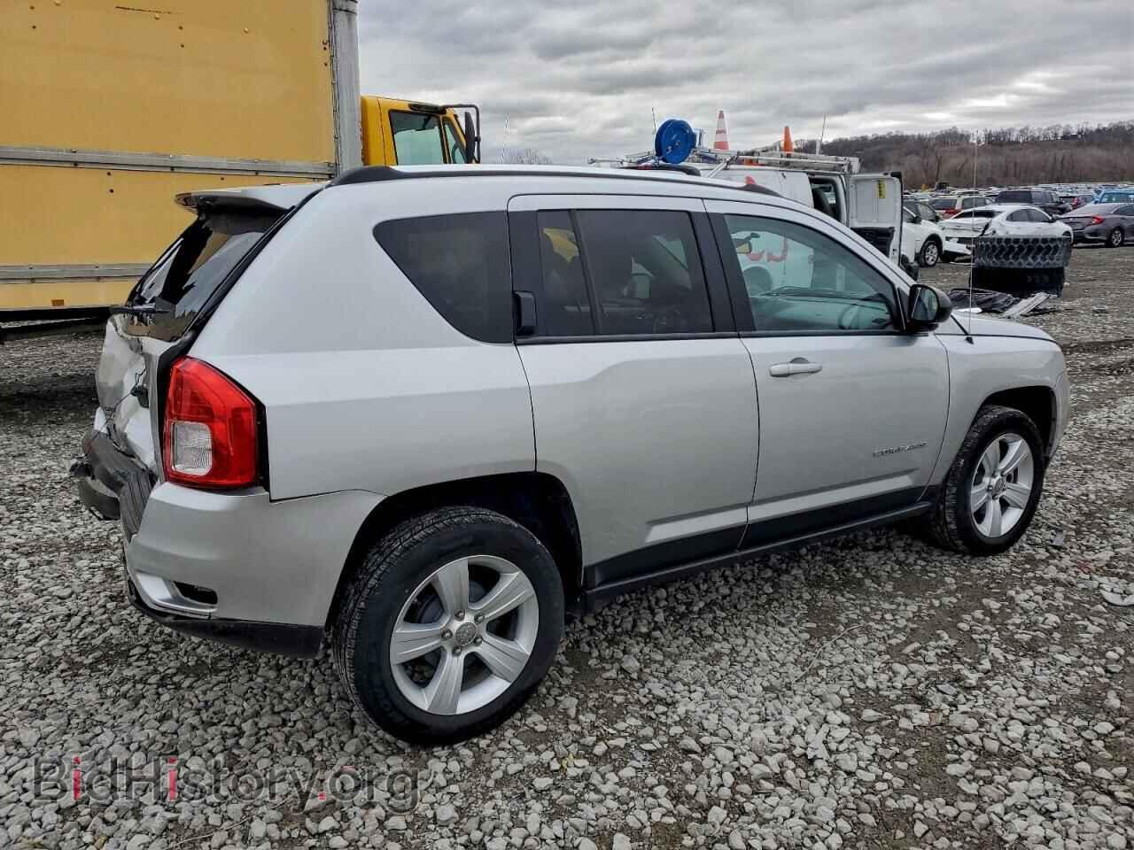 2012 JEEP COMPASS - VIN: 1C4NJCEB5CD660420 - Photo 3