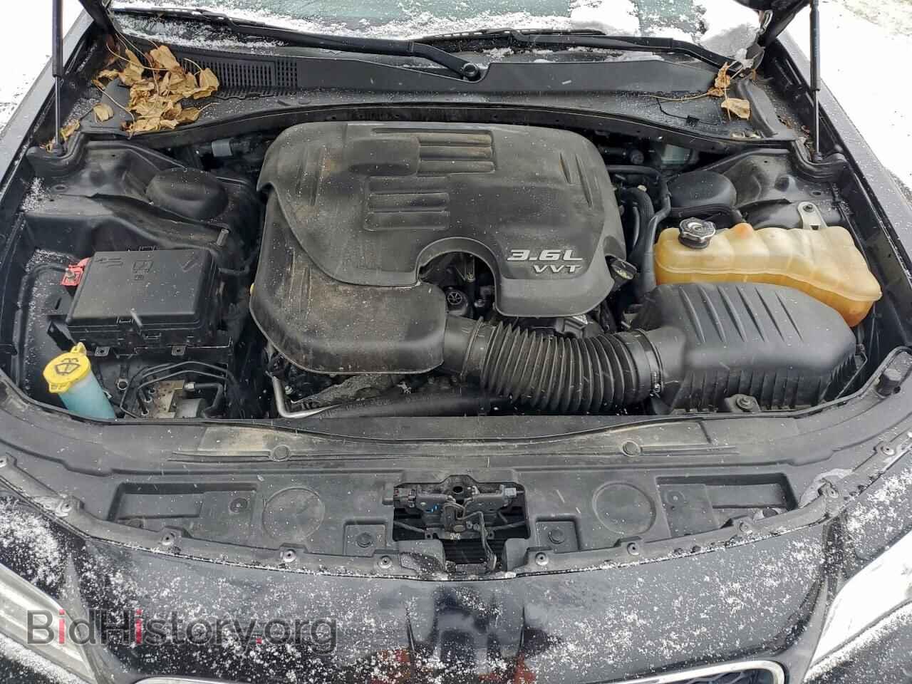 2016 CHRYSLER 300 - VIN: 2C3CCAAG5GH273743 - Фото 11