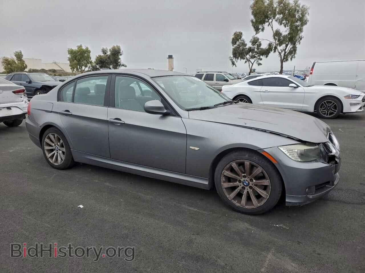 2011 BMW 3 SERIES - VIN: WBAPH5G59BNM73503 - Фото 4