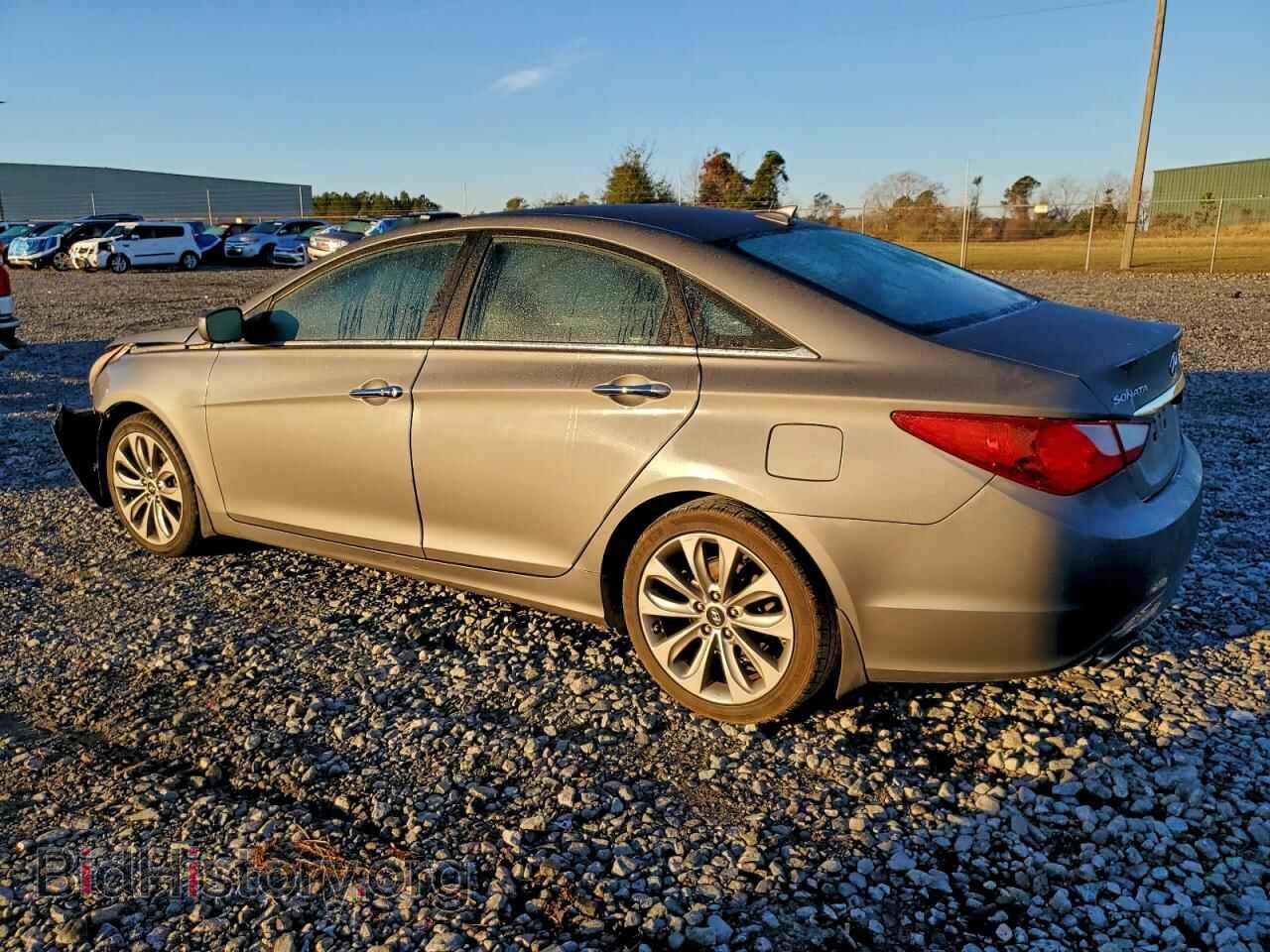 2013 HYUNDAI SONATA - VIN: 5NPEC4AC4DH791932 - Фото 2