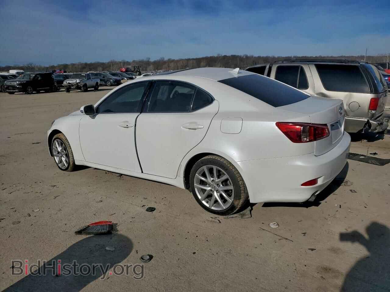 2011 LEXUS IS - VIN: JTHCF5C28B5051191 - Photo 2