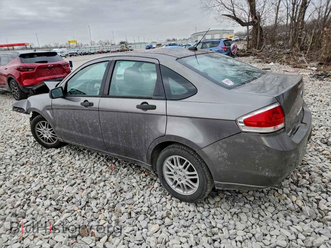 2011 FORD FOCUS - VIN: 1FAHP3FN9BW179776 - Фото 2