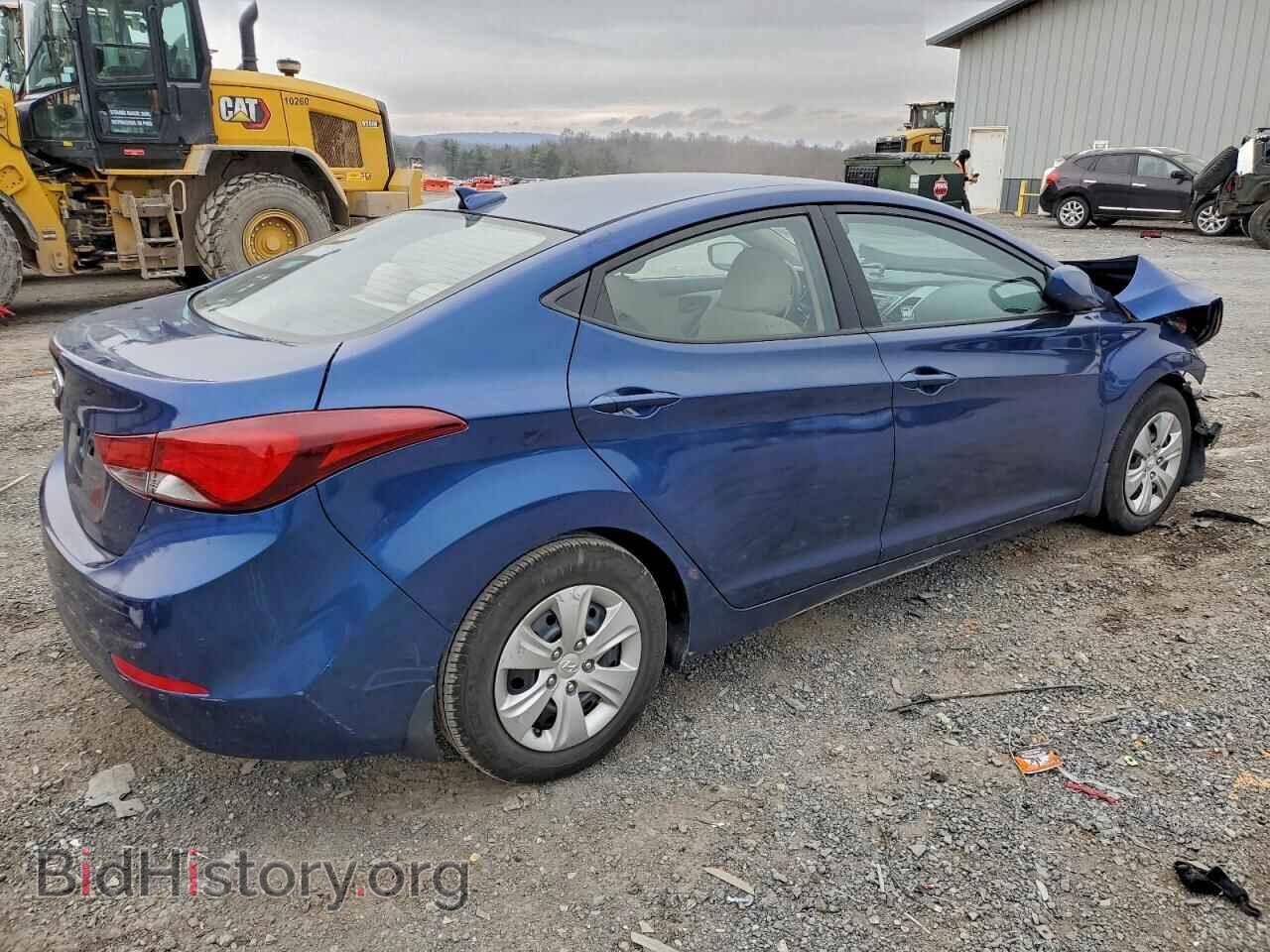 2016 HYUNDAI ELANTRA - VIN: 5NPDH4AE1GH773052 - Фото 3