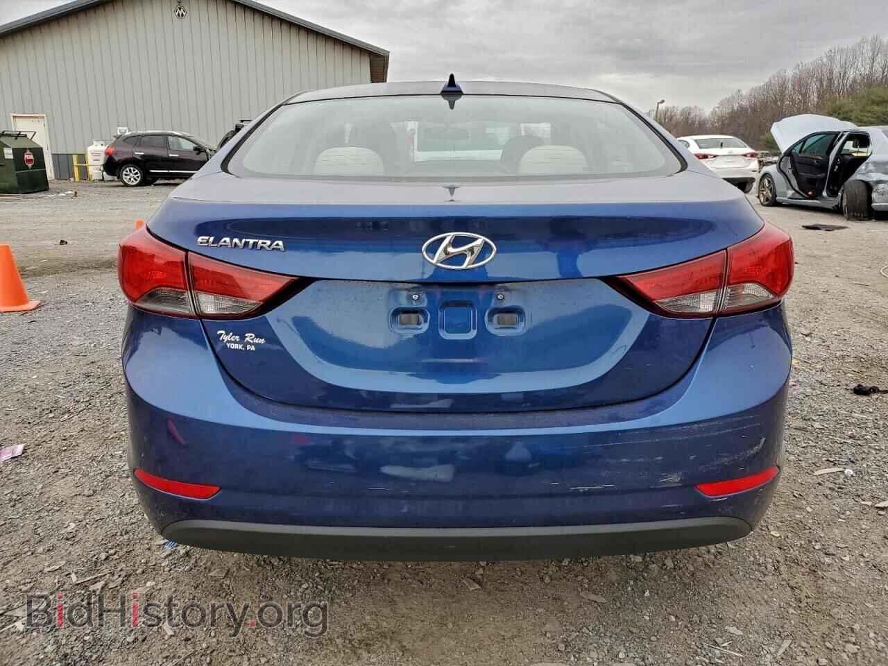2016 HYUNDAI ELANTRA - VIN: 5NPDH4AE1GH773052 - Фото 6
