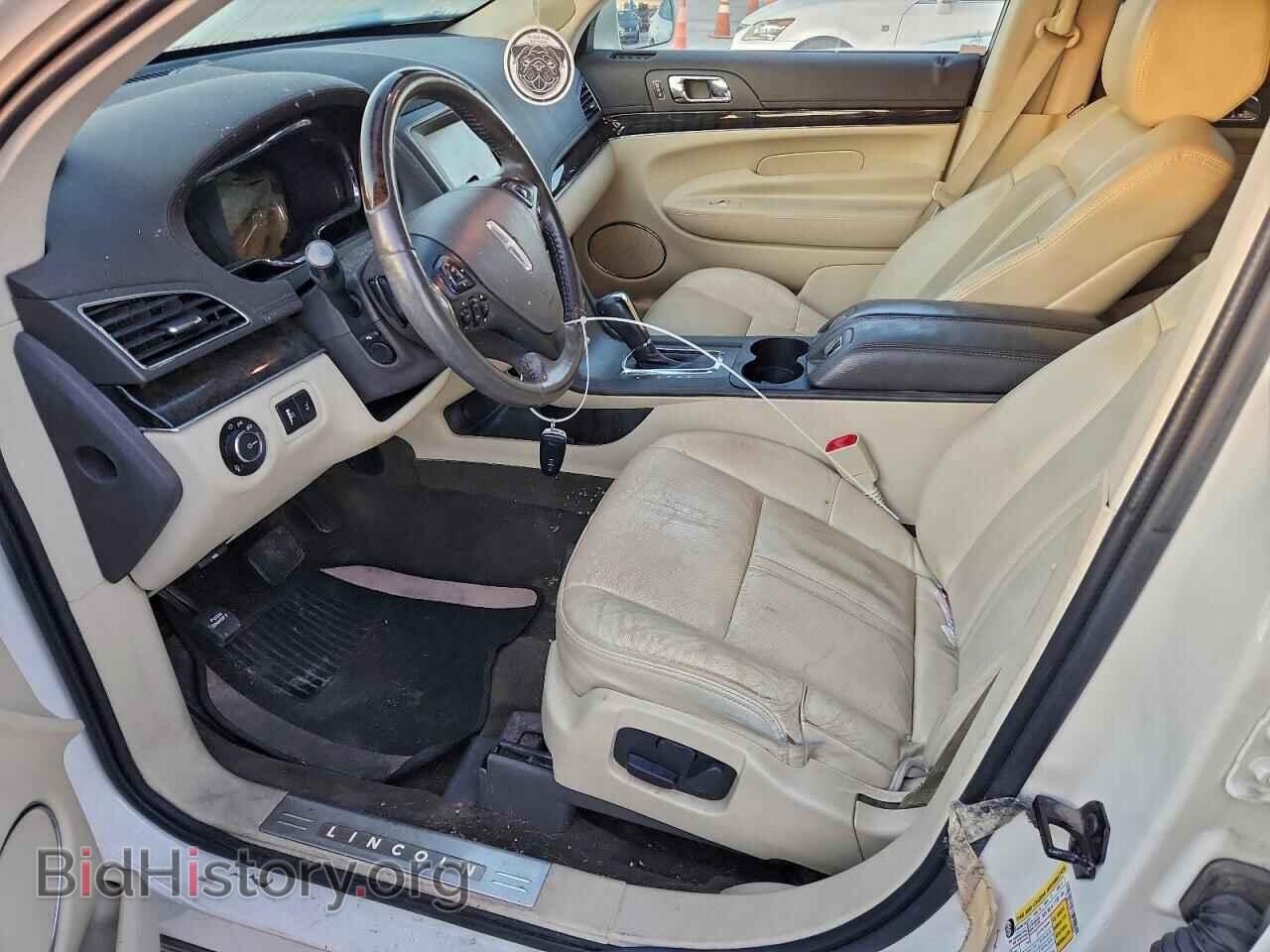 2013 LINCOLN MKT - VIN: 2LMHJ5AT1DBL55902 - Фото 7
