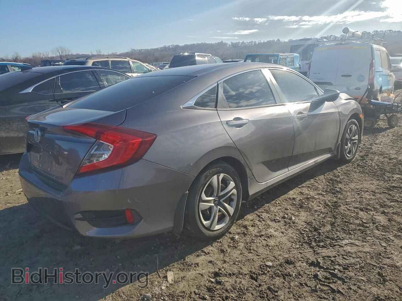 2018 HONDA CIVIC - VIN: 19XFC2F50JE036098 - Фото 3