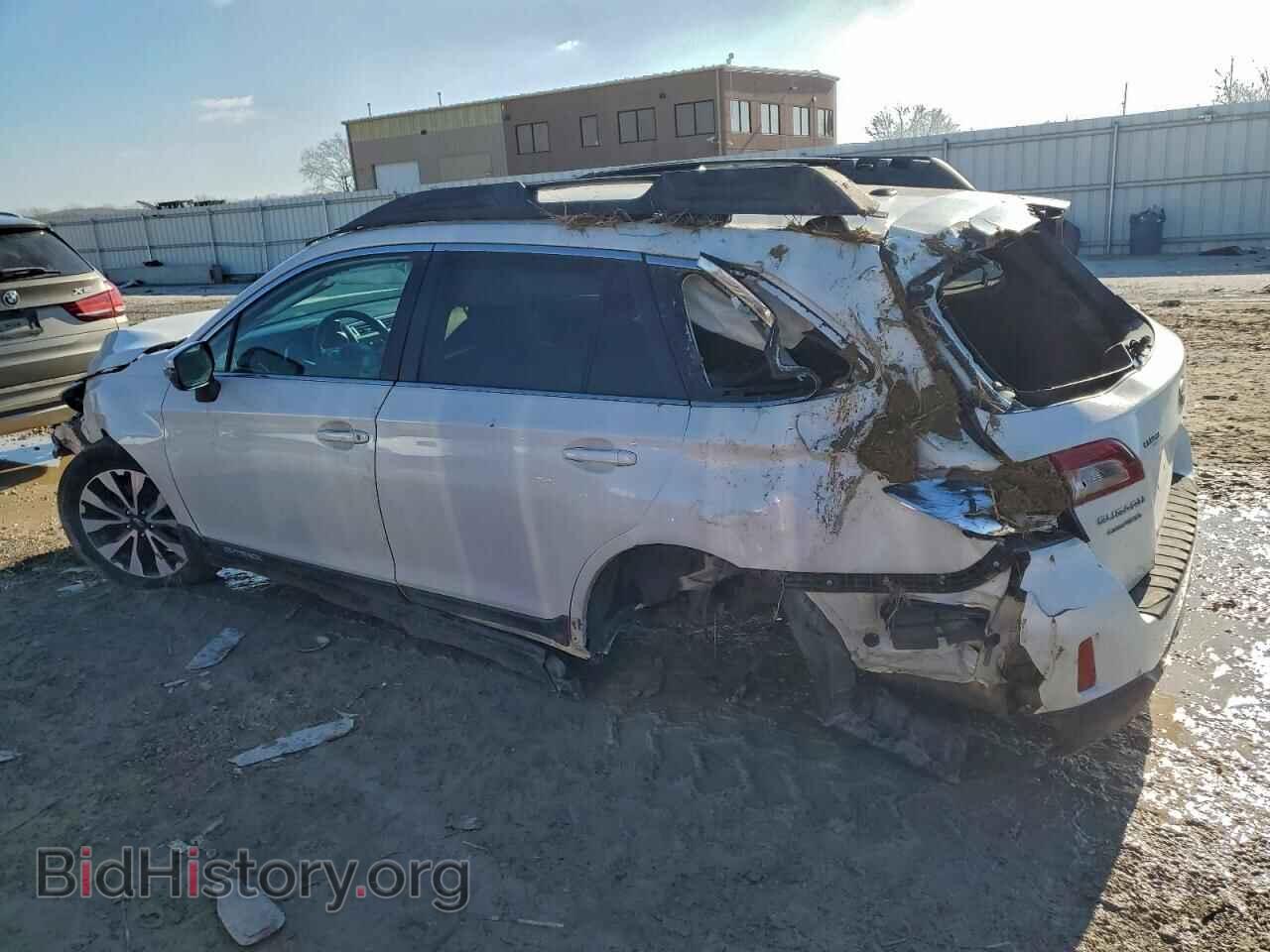 2015 SUBARU OUTBACK - VIN: 4S4BSBLC5F3225702 - Фото 2