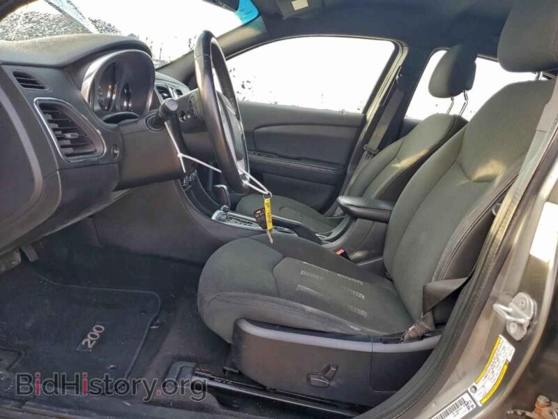 2012 Chrysler 200 (VIN 1C3CCBCB6CN121379) — photo 7 of 12